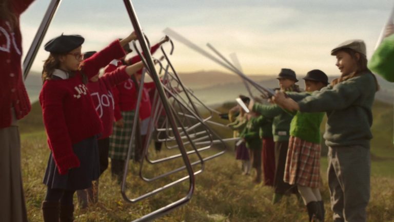 JUMBO TRIANGLES — Stills, 3 of 5